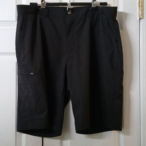 Callaway black front panel golf casual dress shorts  Sz 38  NWOT